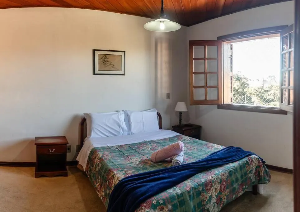 Amplo Apartamento Familiar Em Vila Capivari E Wifi Apartment Campos do Jordao 0*,  Brazil